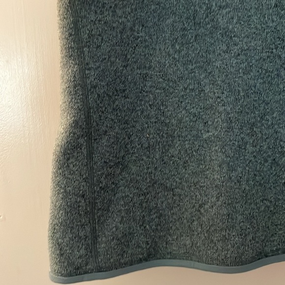 Patagonia Gray Quarter-Zip Fleece Pullover, size Medium - Picture 5 of 7